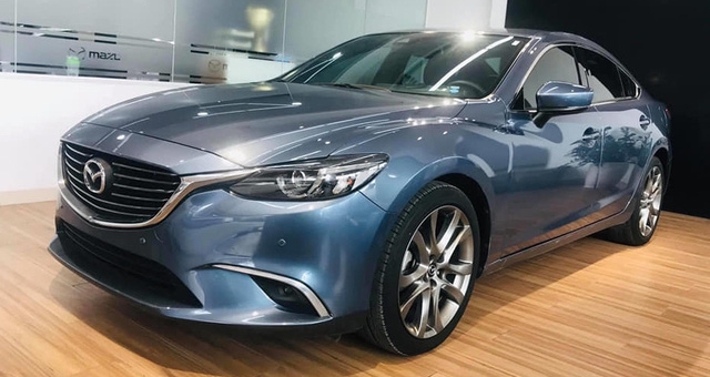 Mazda 6 'full option' bán xả kho, giá rẻ chưa đến 750 triệu